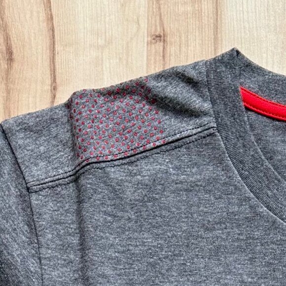 Men's Bundle of Short Sleeve Knit Tops - Picture 5 of 11